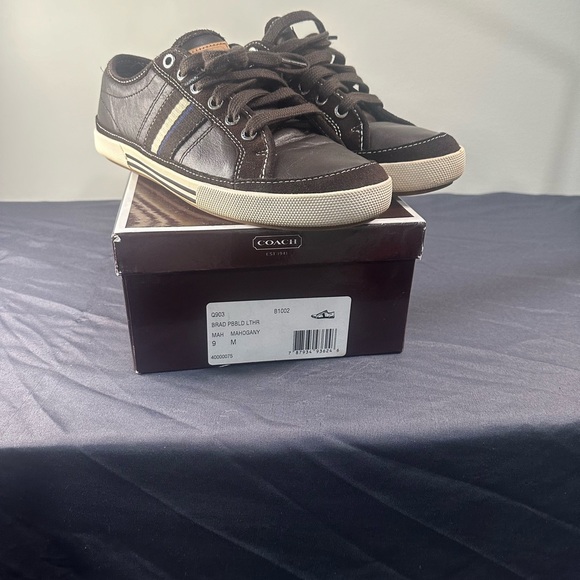 Coach shoe - Picture 3 of 3